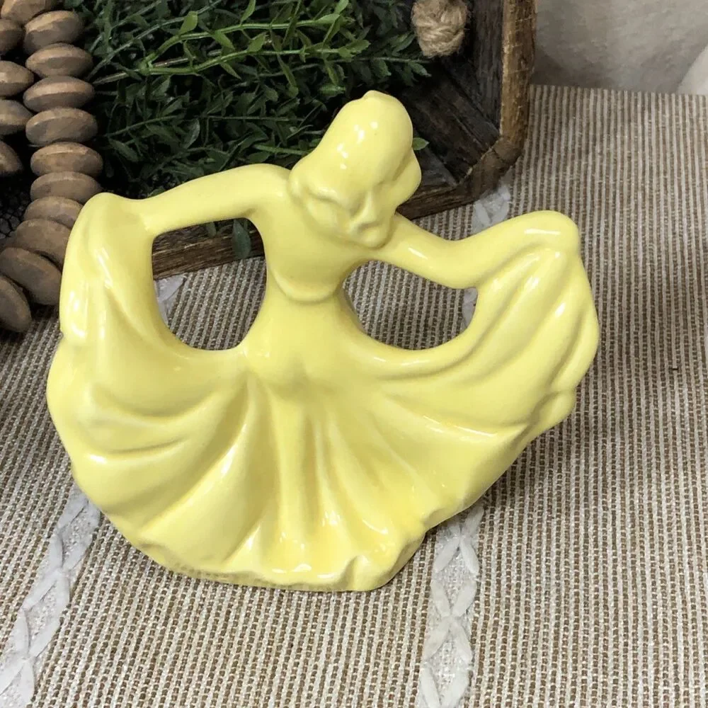 Vintage Home Decor 3pc Lot Cottagecore Grandmacore Shawnee Vase , Walker Pottery